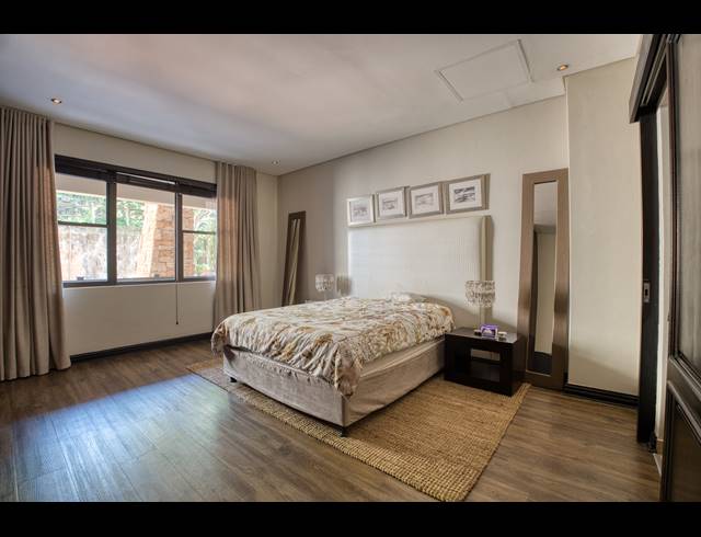 3 BEDROOM APARTMENT TO LET IN ZIMBALI ESTATE